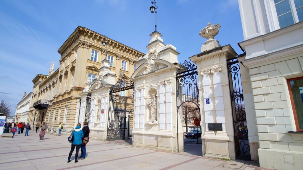 Trường đại học warsaw - Trường đại học lớn nhất ở Ba Lan
